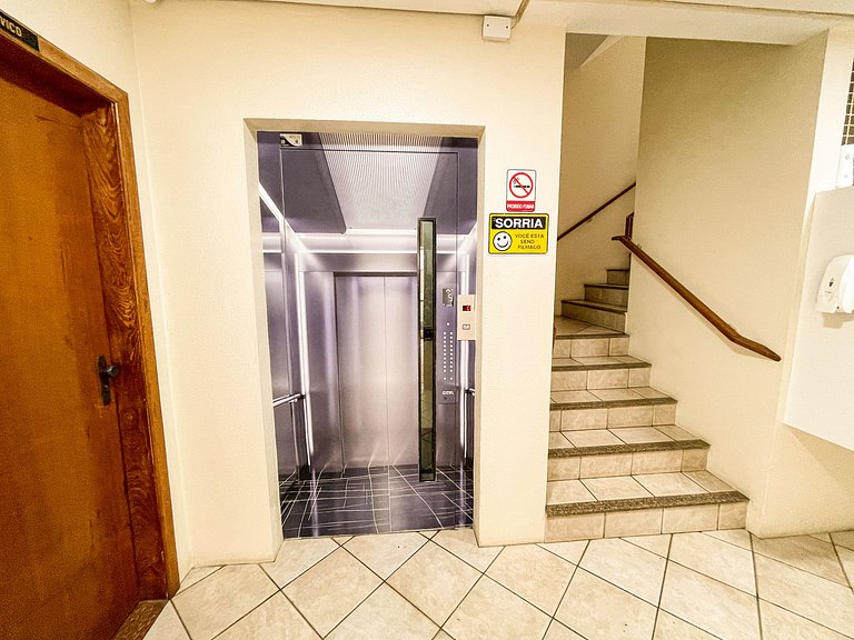 Apê Completo, A/C, Wi-Fi | 250m Praia Canasvieiras