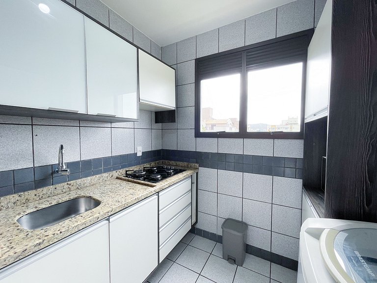 Apê Charmoso, A/C | 300m Praia de Canasvieiras