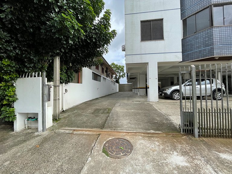 Apê Charmoso, A/C | 300m Praia de Canasvieiras