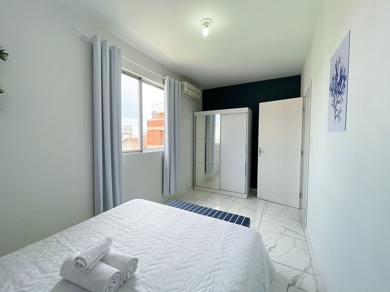 Apê Completo, A/C, Wi-Fi | 300m Praia Canasvieiras