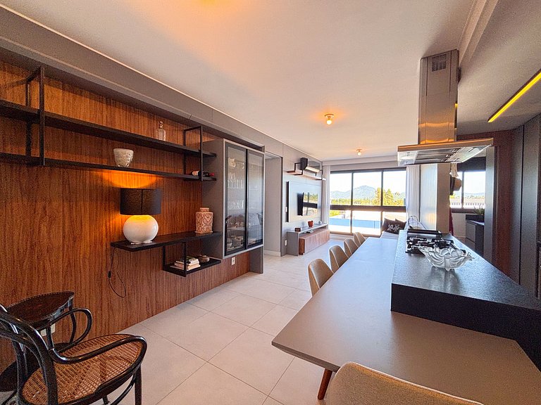 Apê Moderno, A/C | 450m Praia Canasvieiras