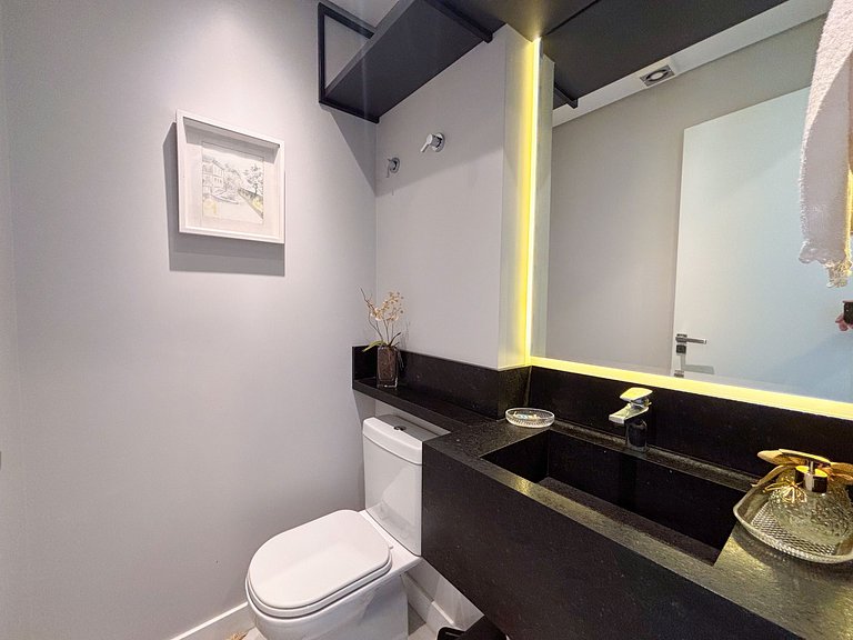 Apê Moderno, A/C | 450m Praia Canasvieiras