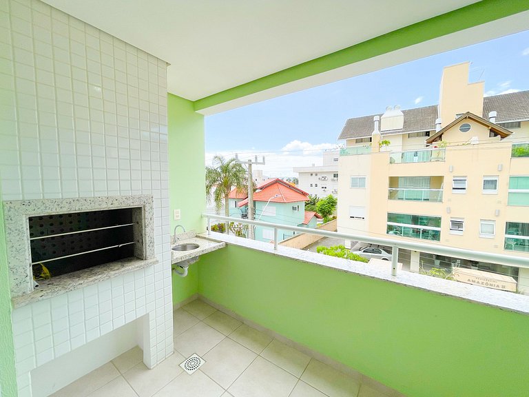 Apê A/C, Wi-Fi e Elevador | 500m Canasvieiras