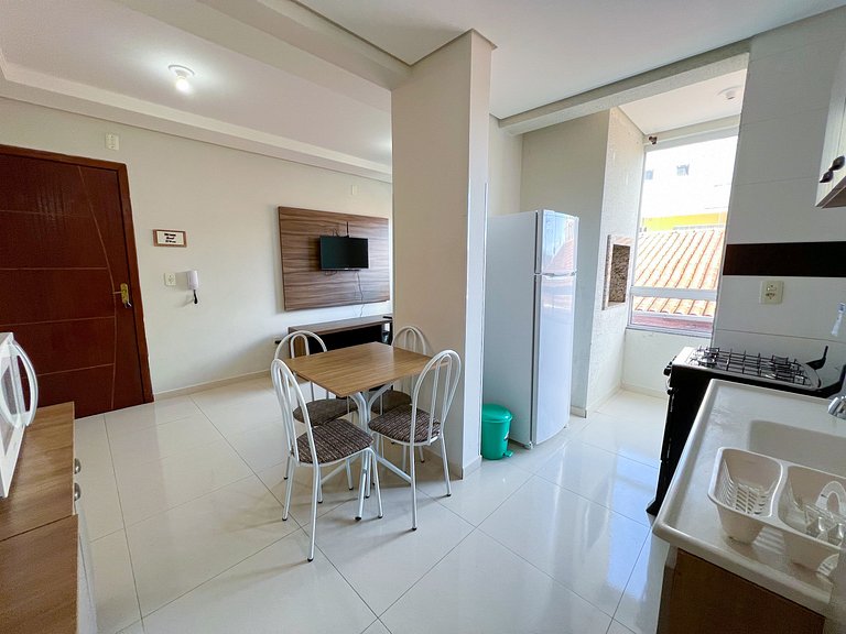 Apê com Churrasqueira, A/C e Garagem no Ingleses