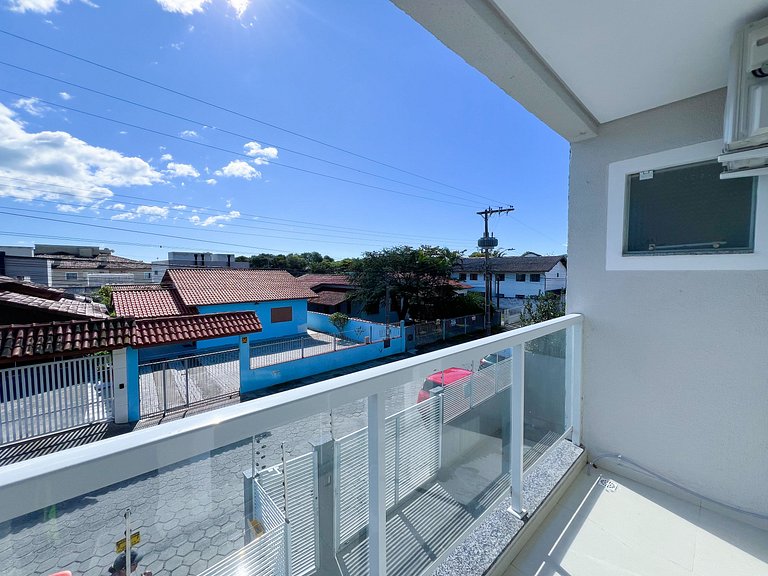Apê com Churrasqueira, A/C e Garagem no Ingleses