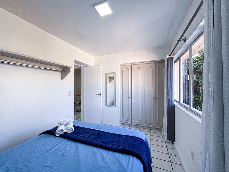 Apê Completo, A/C, Wi-Fi | 350m Praia Canasvieiras