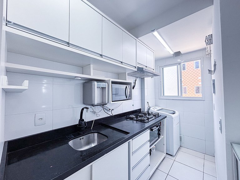 Apê com A/C, Garagem e Piscina em Canasvieiras