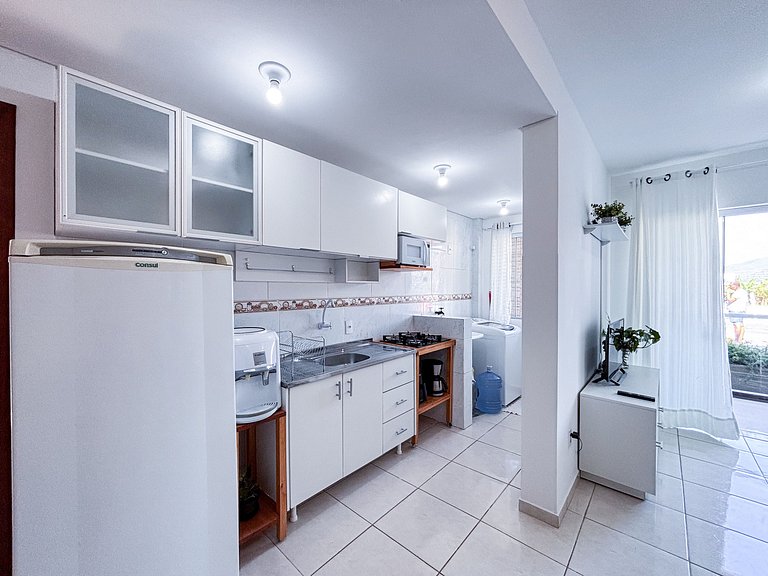 Apê Completo, Wi-Fi | 5min de Carro da Praia de Canasvieiras