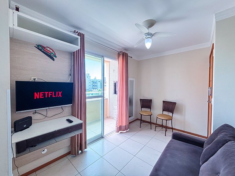 Apê com A/C, Garagem e Wi-Fi | 300m Canasvieiras