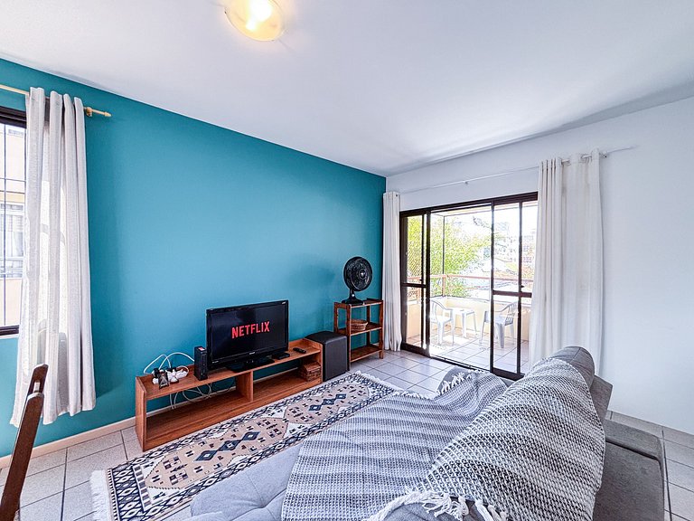 Apê Completo | Garagem | 250m Praia Canasvieiras