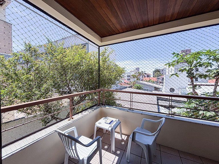 Apê Completo | Garagem | 250m Praia Canasvieiras