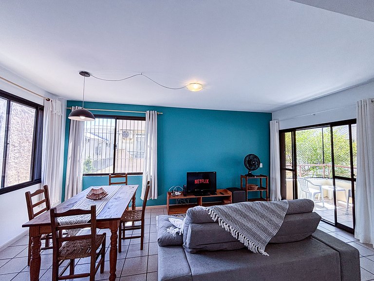 Apê Completo | Garagem | 250m Praia Canasvieiras