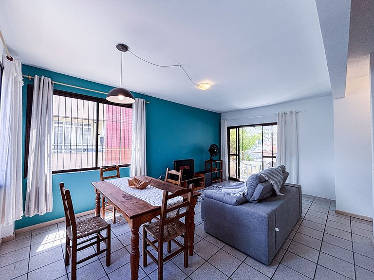 Apê Completo | Garagem | 250m Praia Canasvieiras