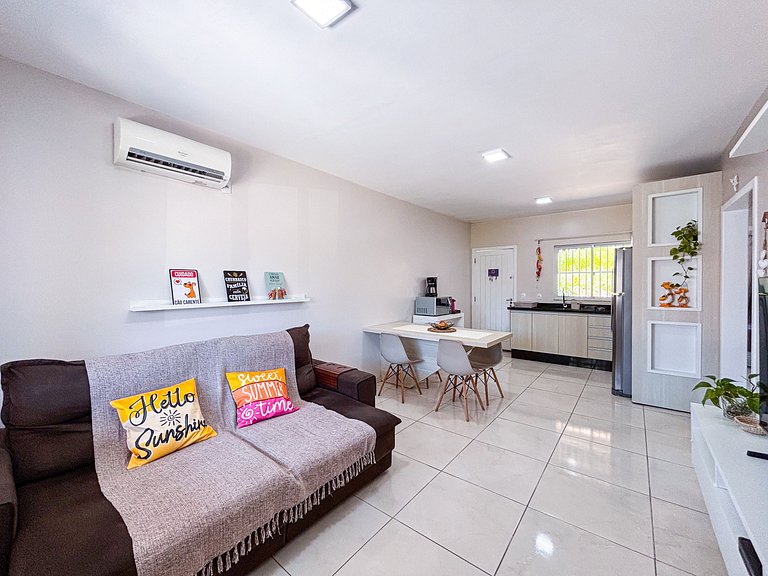 Belíssima Casa a 350m da Praia de Canasvieiras