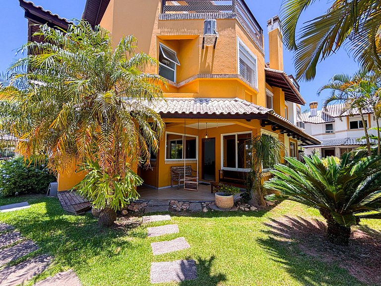 Belíssima Casa a 300m da Praia da Cachoeira