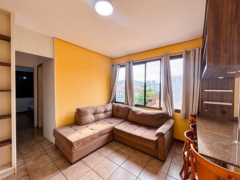 Apê com A/C, Garagem | 250m Praia de Canasvieiras