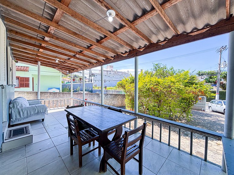 Casa Charmosa a 5 minutos da Praia de Canasvieiras