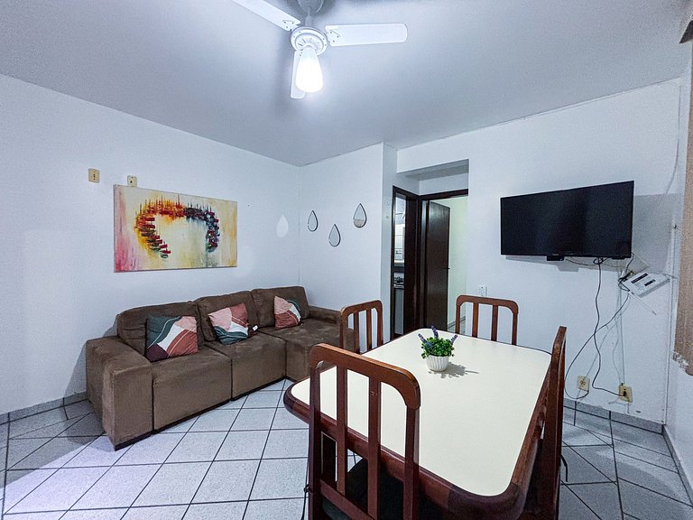 Apê Completo, A/C, Wi-Fi | 300m Praia Canasvieiras