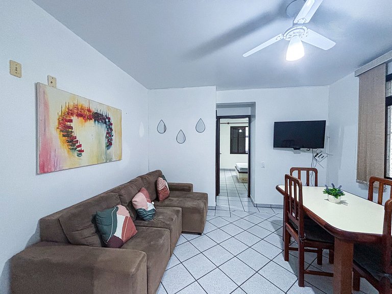 Apê Completo, A/C, Wi-Fi | 300m Praia Canasvieiras