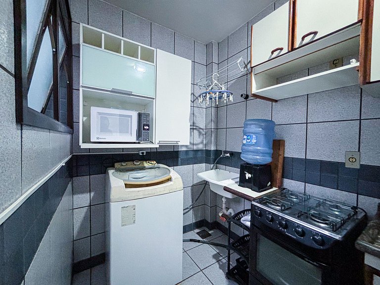 Apê Completo, A/C, Wi-Fi | 300m Praia Canasvieiras