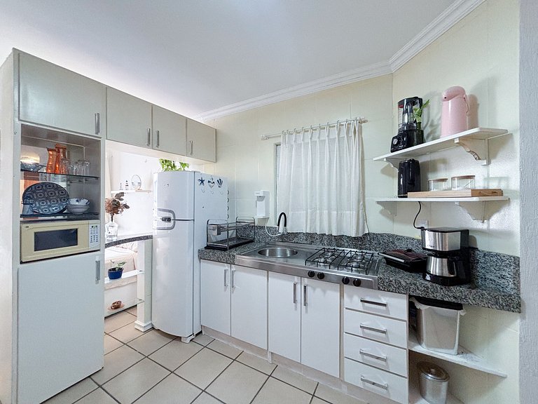 Studio com A/C a 100m Praia de Canasvieiras