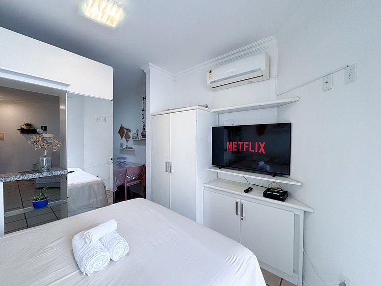 Studio com A/C a 100m Praia de Canasvieiras