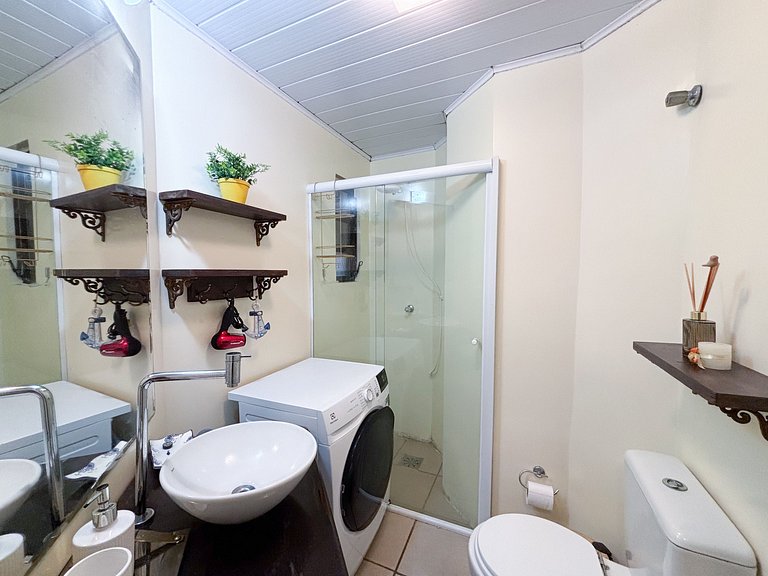 Studio com A/C a 100m Praia de Canasvieiras