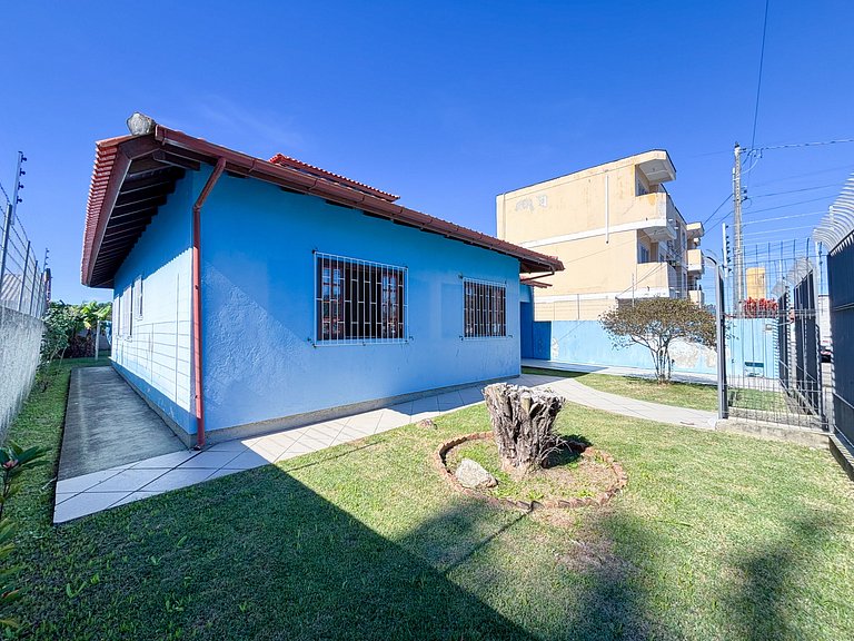 Belíssima Casa a 350m da Praia de Canasvieiras