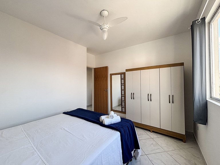 Apê com A/C e Garagem | 300m Praia Canasvieiras