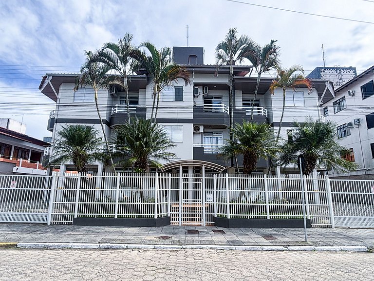 Apê Completo | Garagem | 250m Praia Canasvieiras