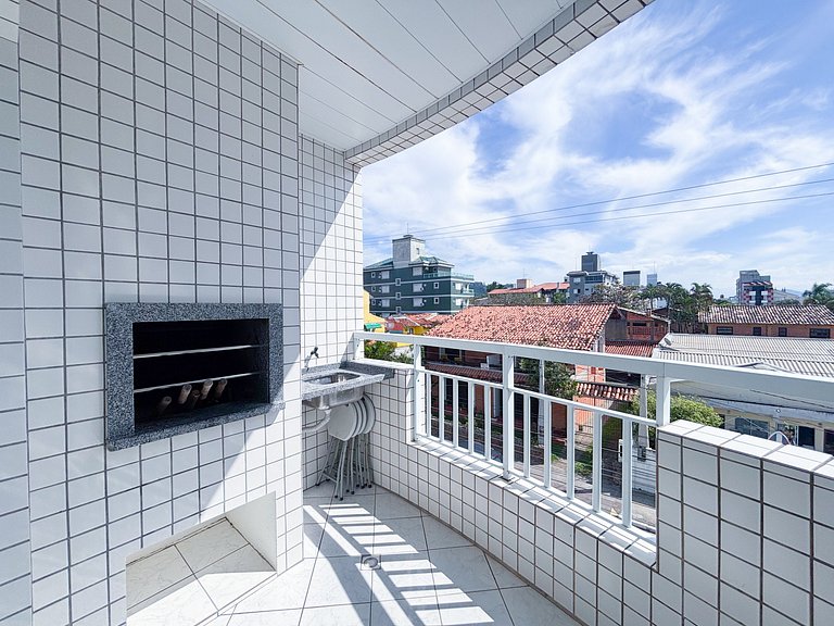 Apê Espaçoso, A/C | 250m Praia de Canasvieiras